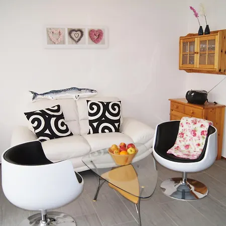 Alleehus 20 B * Dahme